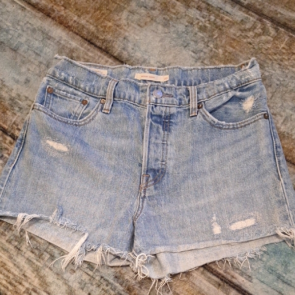 Levi's Faded Blue Ripped Jean Shorts. Size 29 - Picture 1 of 8